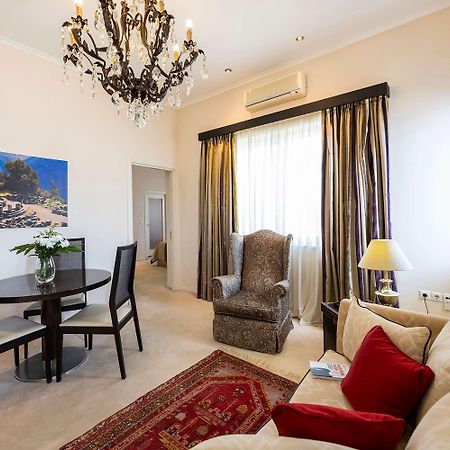 Best Western Plus Embassy Hotel Athén Kültér fotó